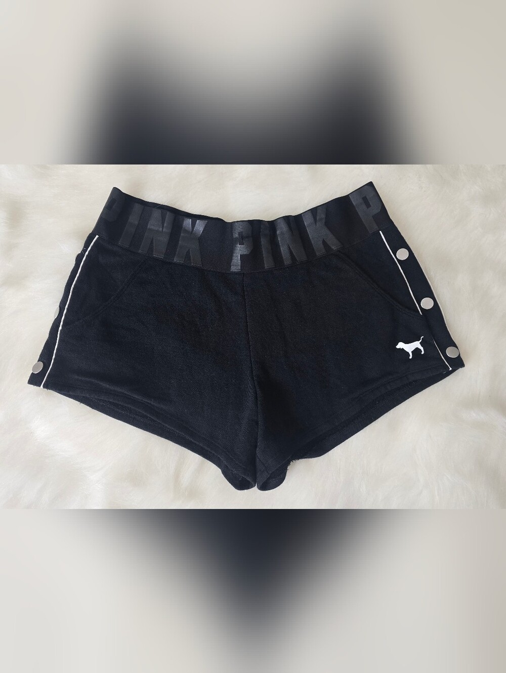 PINK VS Varsity Shorts Large